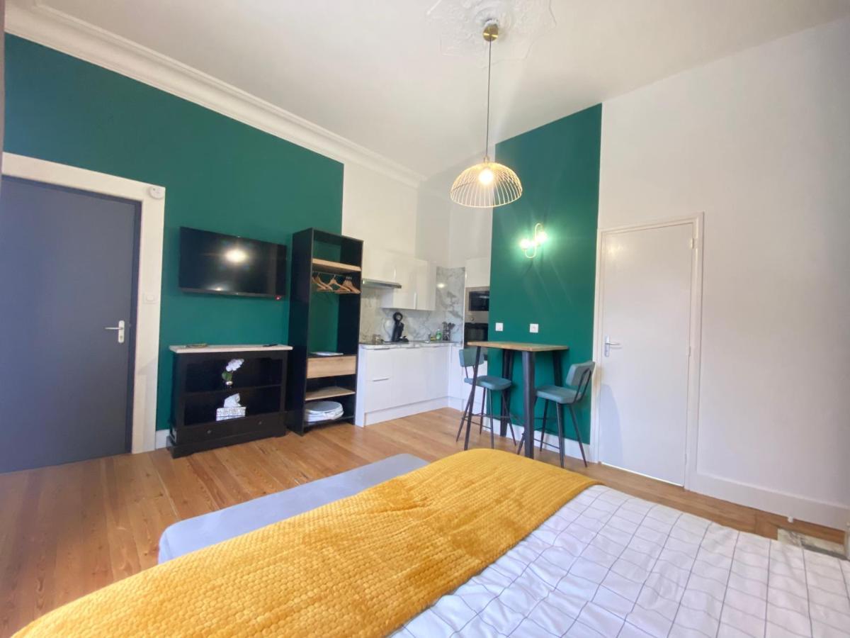 Residence Adam A Part Βαλενσιέν Εξωτερικό φωτογραφία