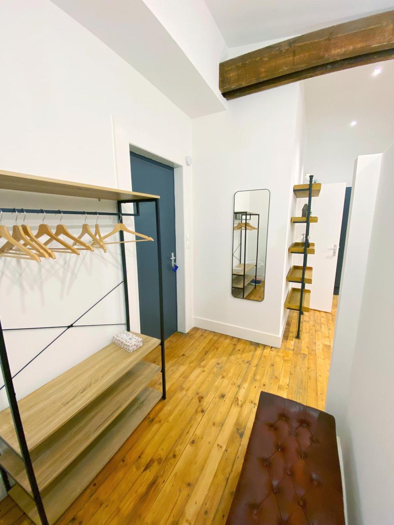 Residence Adam A Part Βαλενσιέν Εξωτερικό φωτογραφία